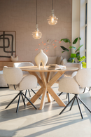 Quadrupod Rotatable Armchair | Eleonora Rosalin
