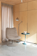 Round Pedestal Side Table | Zuiver Jason | Dutchfurniture.com