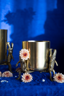 Gold Lacquered Vase | Bold Monkey Surrounded by Crocodiles | Dutchfurniture.com